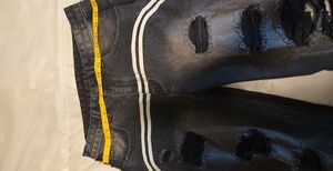 Thrive Men's Relaxed Jeans - Black